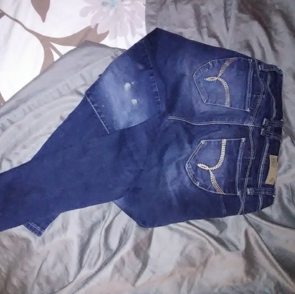 bundle - Picture 3 of 6